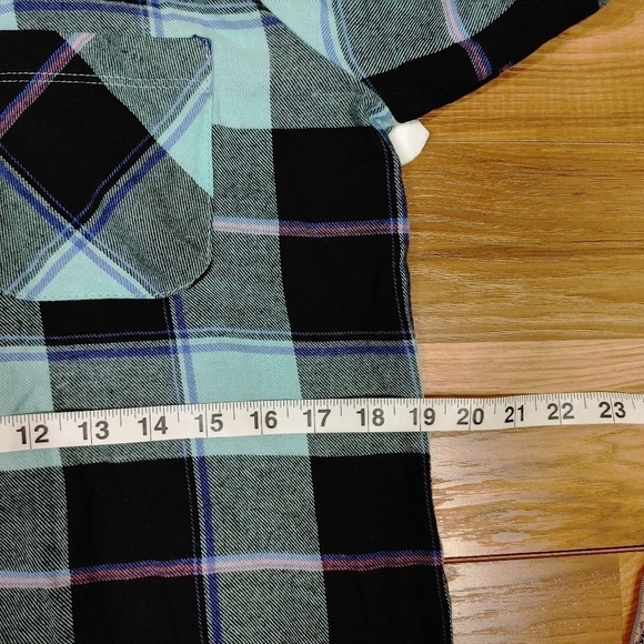 Make + Model Aqua Plaid Flannel Button Down Shirt Size XXS - Picture 4 of 9